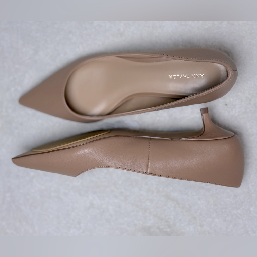 Ann Taylor, Nude Kitten Leather, 6M